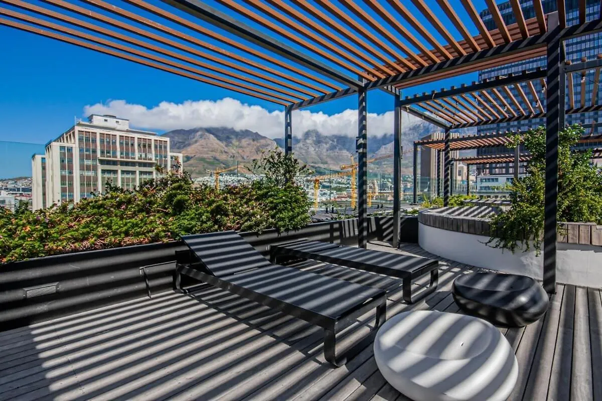 Spacious, Balcony, Rooftop Pool, Balcony, Ac Le Cap Afrique du Sud